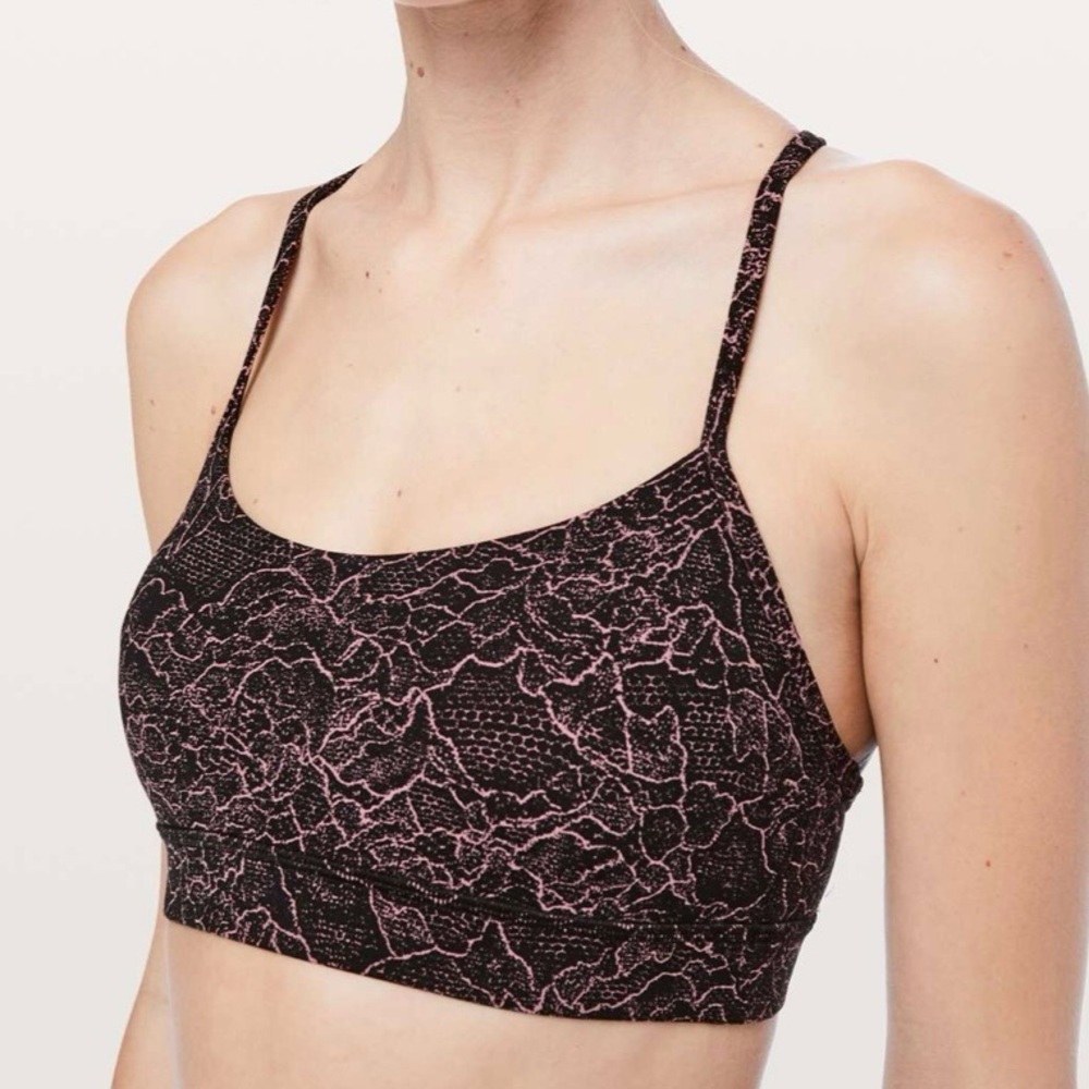 LULULEMON Lacescape Spanish Rose Black Flow‎ Y Nulu Active Yoga Racerback Bra 4